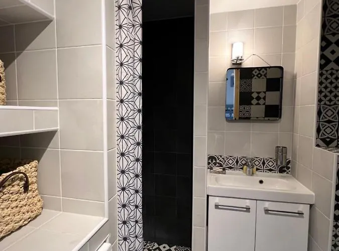 - 4 Pers, Linge & Menage Inclus Lägenhet *